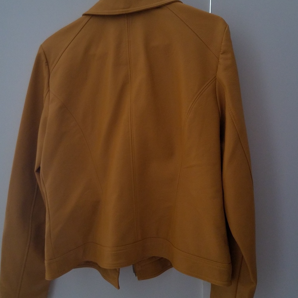 Leather jacket - Picture 3 of 3
